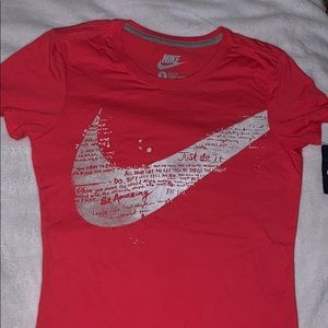 🆕Red Nike Active T-Shirt